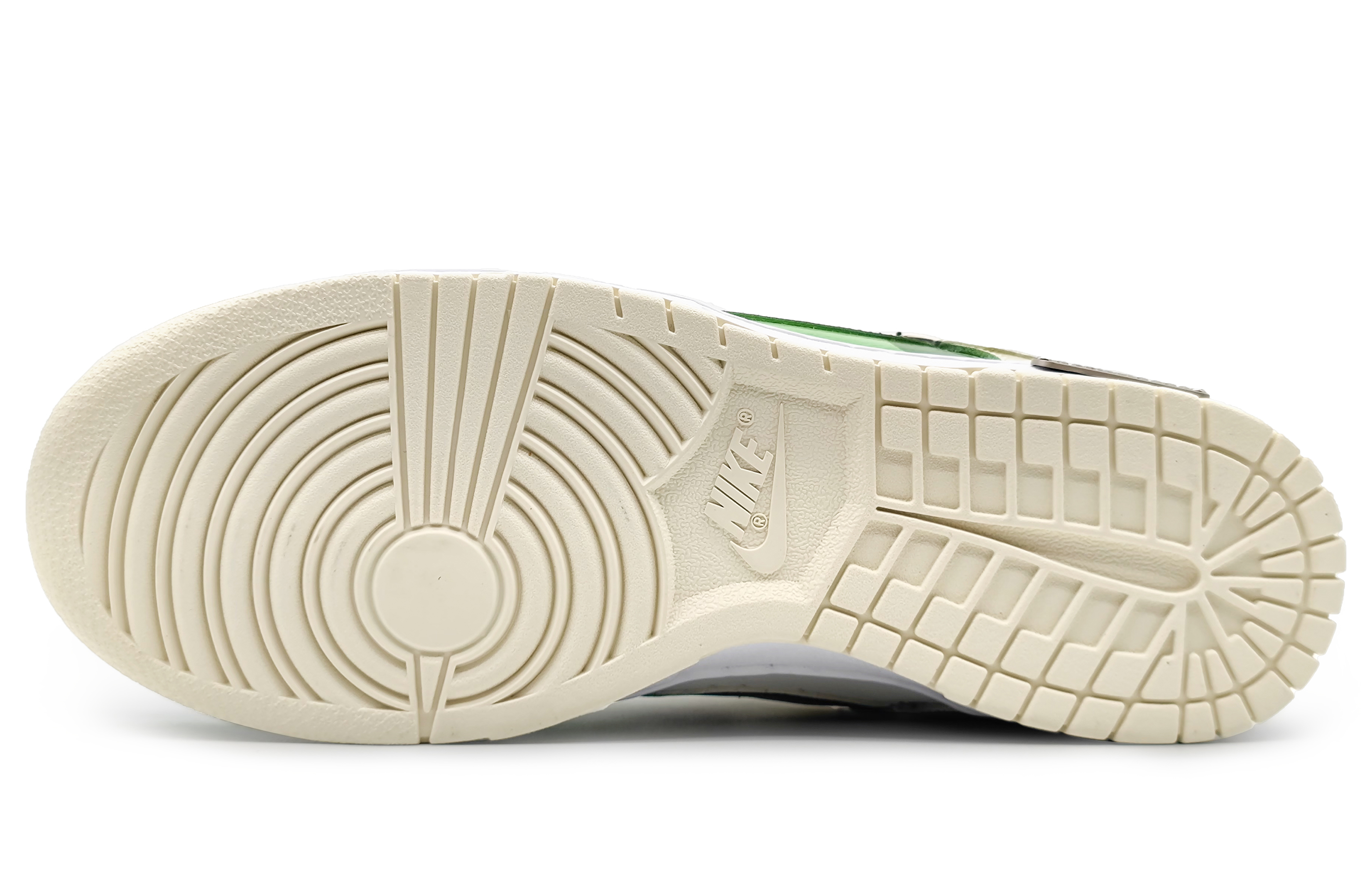 Sizing 【カスタムシューズ】ナイキ ダンク ロー レトロ 'Flame Thorns 蛍光グリーン' DJ6188-100(Team16-男款火焰荆棘)