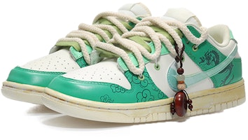 【訂製球鞋】 Nike Dunk Low Retro 水墨祥龍紋 解構做舊 中國風 平安扣掛墜 復古 休閒 低幫 板鞋 男款 墨綠 Lookbook 【訂製球鞋】 Nike Dunk Low Retro 水墨祥龍紋 解構做舊 中國風 平安扣掛墜 復古 休閒 低幫 板鞋 男款 墨綠