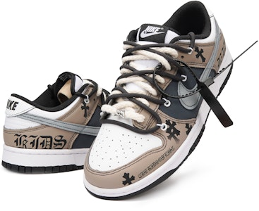 나이키 덩크 로우 레트로 '고딕 가시 검정-커피' (커스텀) DD1391-100(Teamp-哥特十字架黑咖男款BOX) Shop 나이키 덩크 로우 레트로 '고딕 가시 검정-커피' (커스텀) DD1391-100(Teamp-哥特十字架黑咖男款BOX)