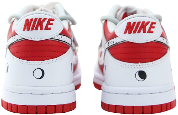나이키 덩크 로우 레트로 '추석 - 유니버시티 레드' (커스텀) DD1391-600(Team叁-男女款喷绘解构中秋月相) Lookbook 나이키 덩크 로우 레트로 '추석 - 유니버시티 레드' (커스텀) DD1391-600(Team叁-男女款喷绘解构中秋月相)