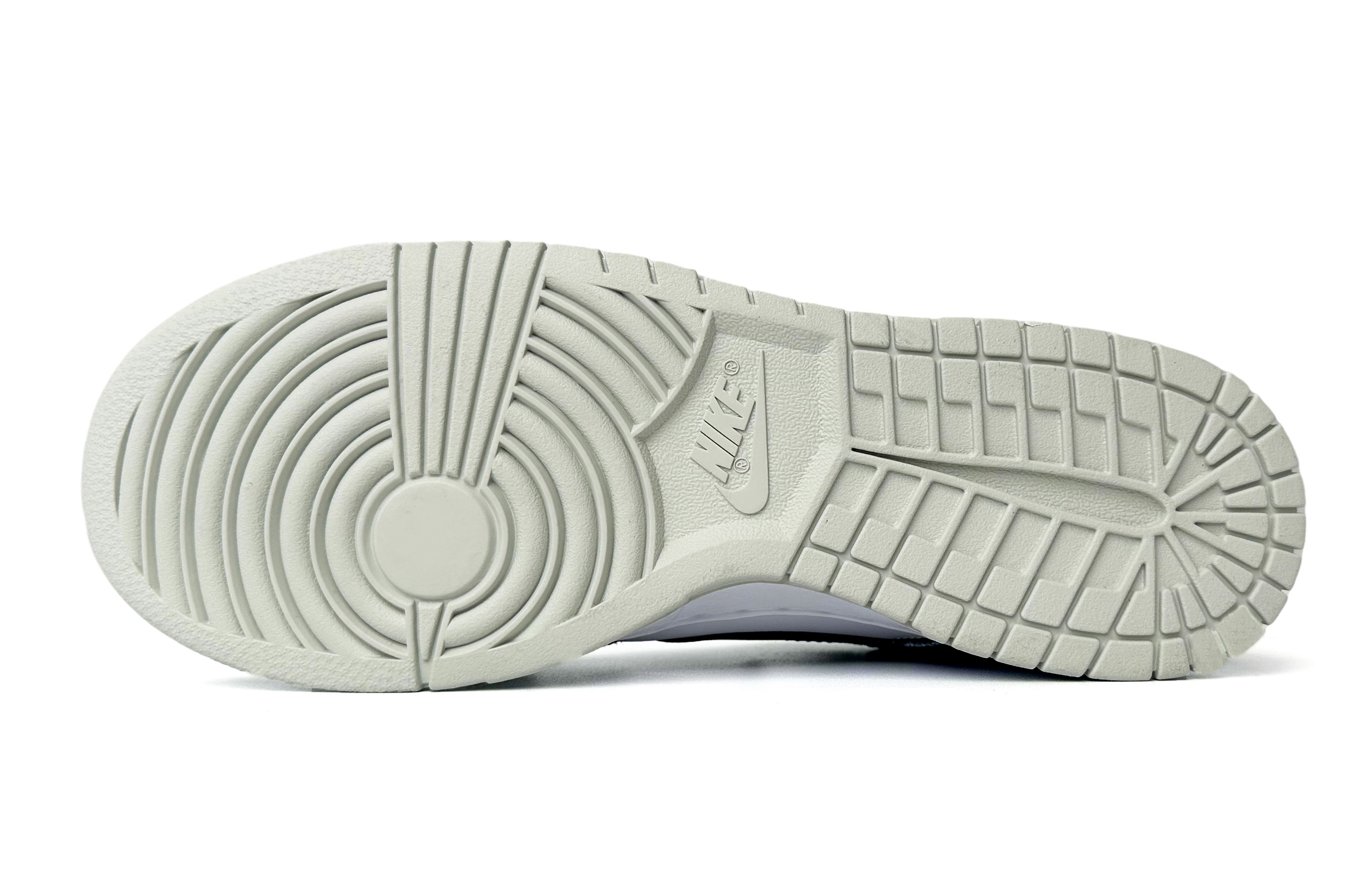 Purchase 【訂製球鞋】 Nike Dunk Low Retro "Plaid" 影 台灣風 潑墨解構鞋帶 低筒 板鞋 男款 黑白灰