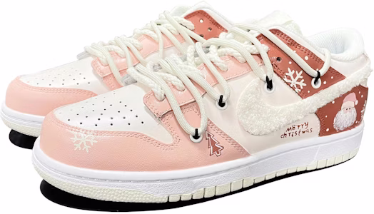 【カスタムシューズ】ナイキ ダンク ロー レトロ 'サンタ ラムウール ピンク ホワイト' DJ6188-100(TeamD-男款圣诞老人S-BOX) Lookbook 【カスタムシューズ】ナイキ ダンク ロー レトロ 'サンタ ラムウール ピンク ホワイト' DJ6188-100(TeamD-男款圣诞老人S-BOX)