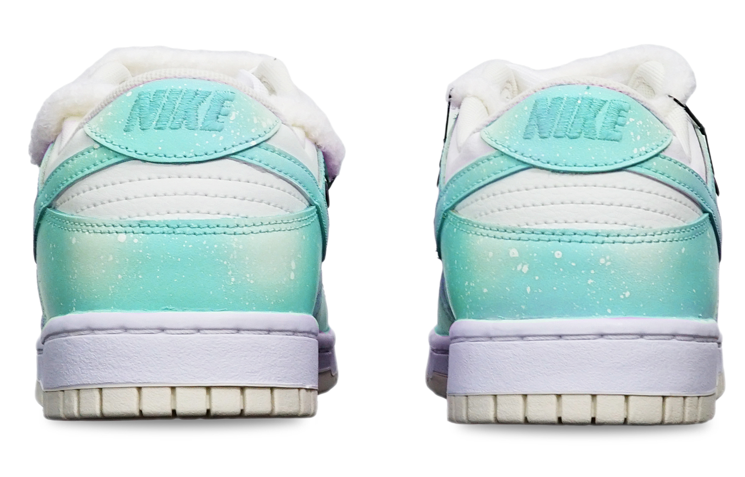 Shop 나이키 덩크 로우 레트로 '티파니 마카롱' (커스텀) DJ6188-100(TeamT-融雪蒂芙尼S-BOX)