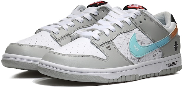 나이키 덩크 로우 SE '사이버펑크 블루-오렌지 그라데이션 스우시' (78 characters) DR9654-001(Team10-头号玩家QD) Lookbook 나이키 덩크 로우 SE '사이버펑크 블루-오렌지 그라데이션 스우시' (78 characters) DR9654-001(Team10-头号玩家QD)