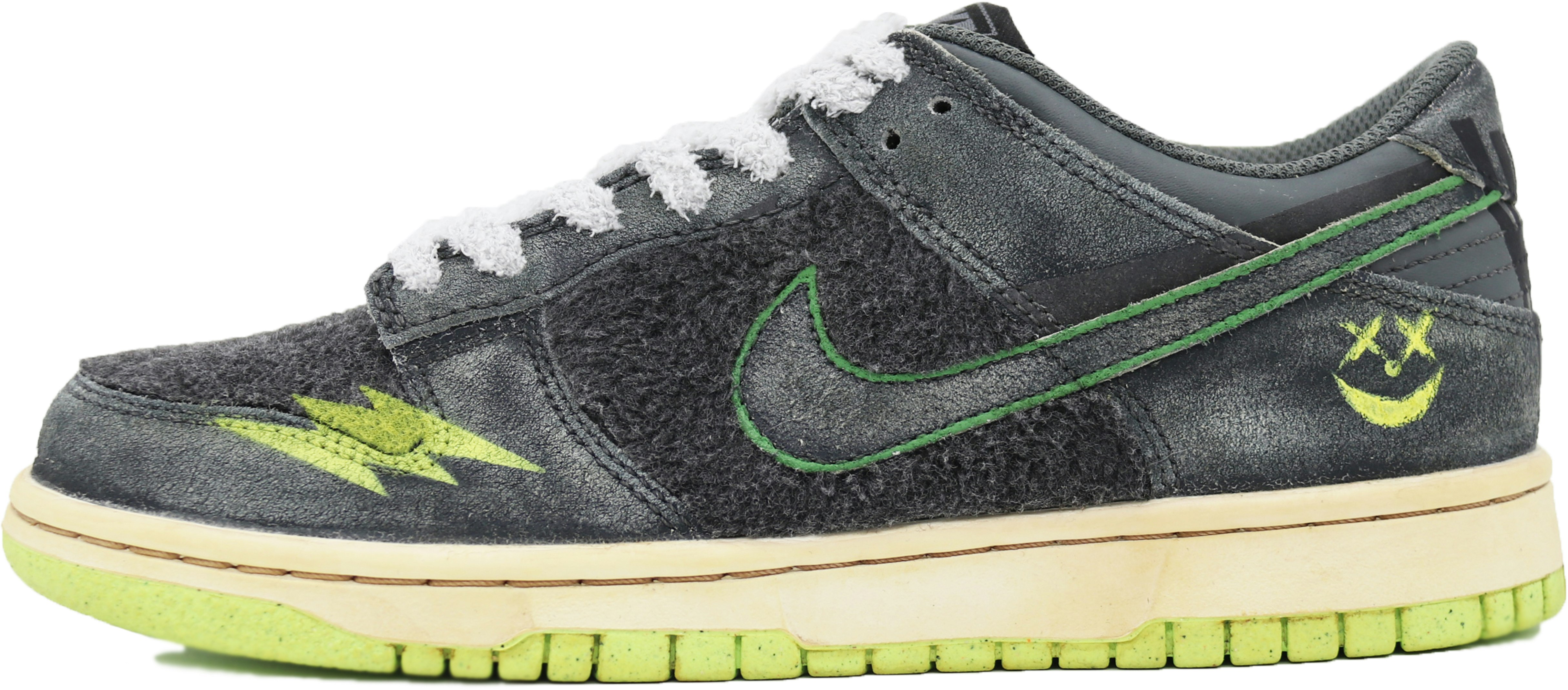 custom-shoes-nike-dunk-low-se-graffiti-lightning-clown