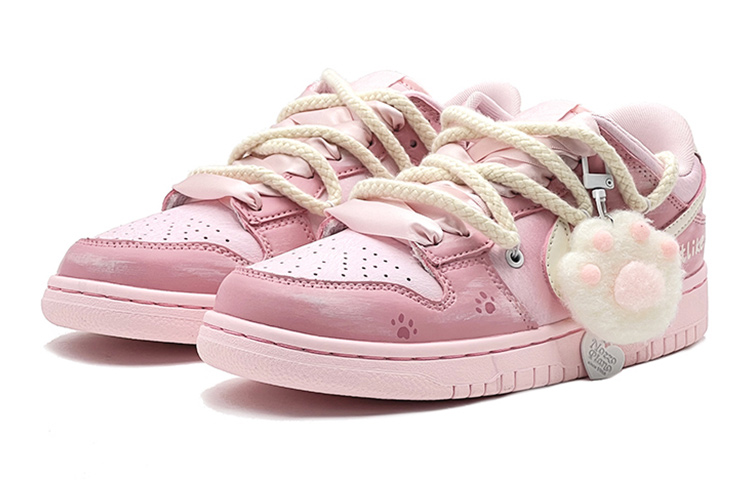 [Custom Shoes] Nike Dunk Low SE 'Prism Pink Dip-Dye Dog Paw' 圖 3