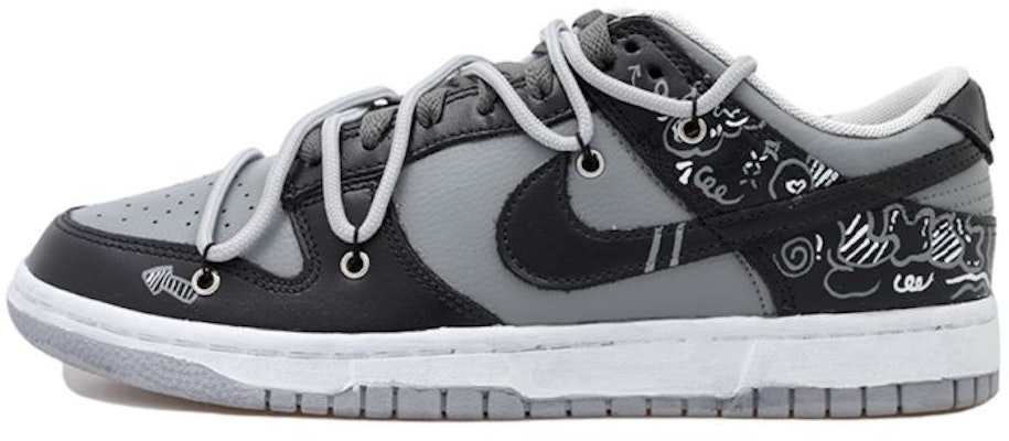 나이키 덩크 로우 SE '섀도우 그레이 그래피티' (커스텀) DQ0380-001(Team拾玖-影子涂鸦女S-BOX) Buy 나이키 덩크 로우 SE '섀도우 그레이 그래피티' (커스텀) DQ0380-001(Team拾玖-影子涂鸦女S-BOX)