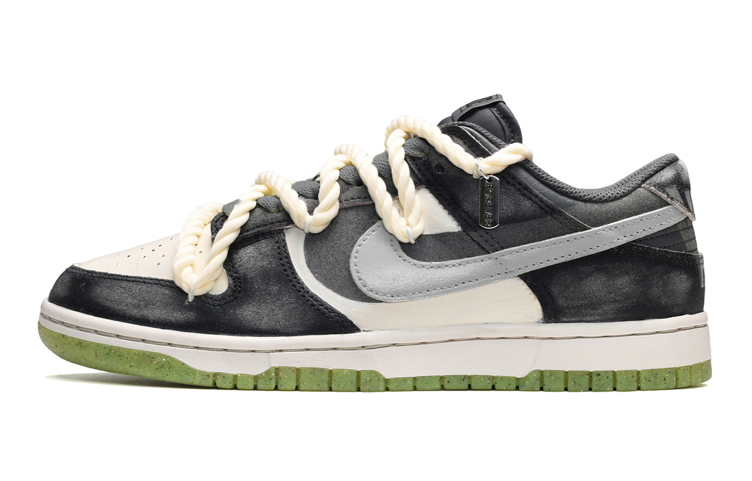 Buy 나이키 덩크 로우 SE '여름 블랙 화이트 그레이' (Nike Dunk Low SE 'Summer Black White Gray') DQ6215-001(TeamE-女款重金属黑白灰)