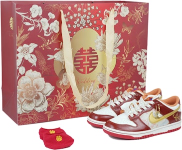 【カスタムシューズ】ナイキダンクロー スペシャルボックス『ゴールデンレッドウェディング』 DH9765-101(Team42-唯你女款金红S-BOX) Buy 【カスタムシューズ】ナイキダンクロー スペシャルボックス『ゴールデンレッドウェディング』 DH9765-101(Team42-唯你女款金红S-BOX)