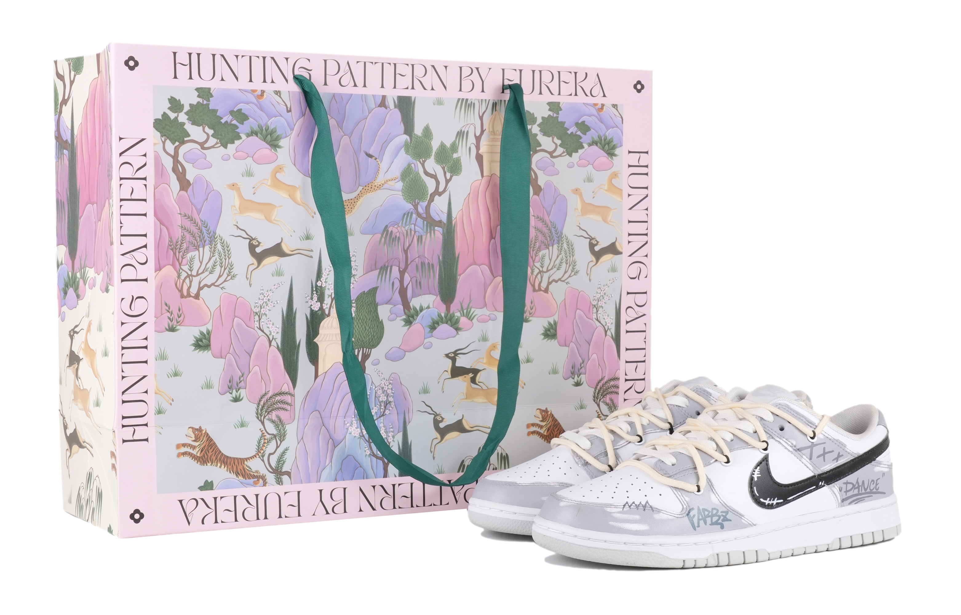 Buy 【定製球鞋】Nike Dunk Low 青澀 特殊禮盒 胖小匠定製 解構風 防滑減震 低筒 板鞋 男款 黑白灰