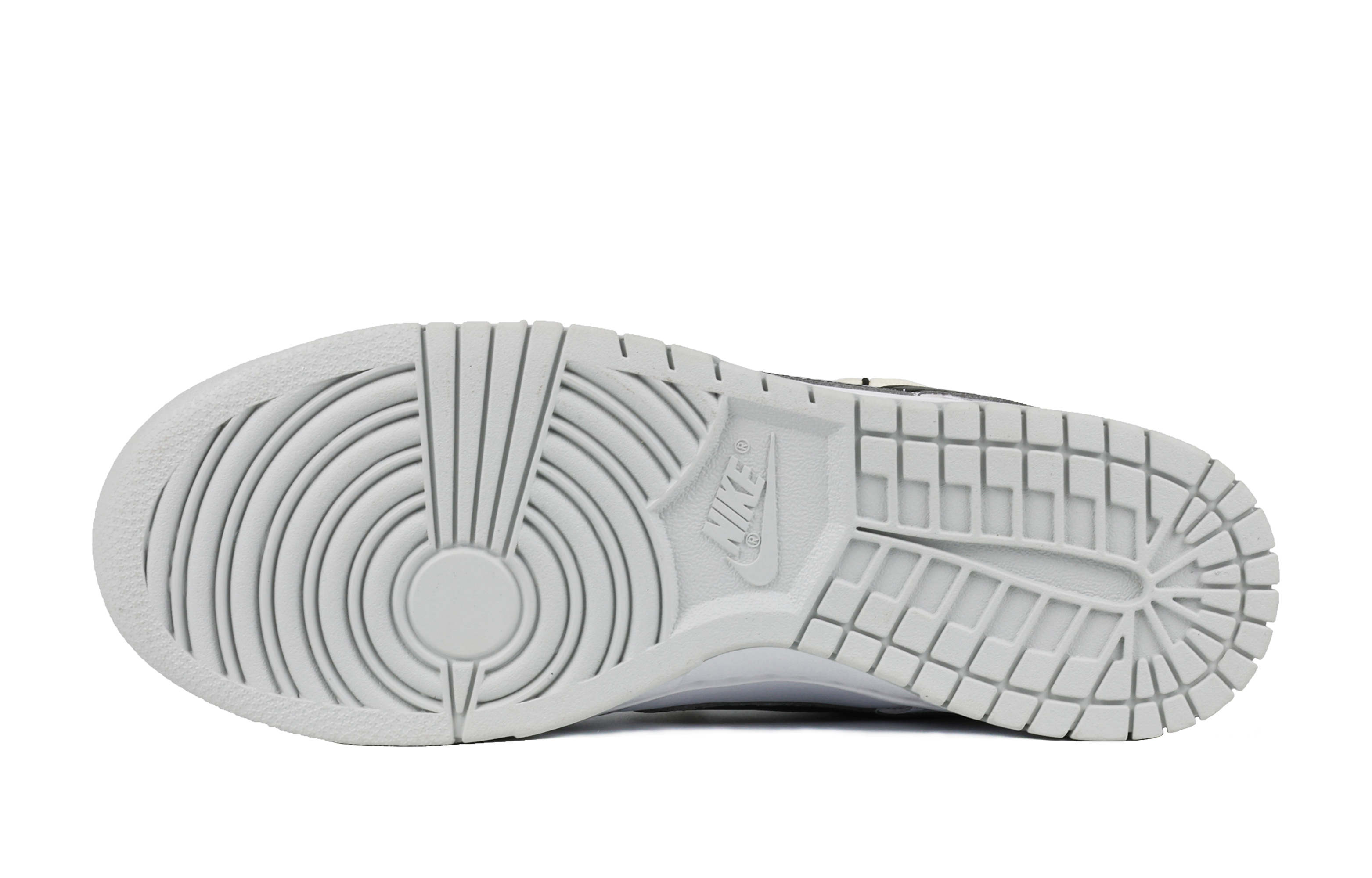 Details for 【定製球鞋】Nike Dunk Low 青澀 特殊禮盒 胖小匠定製 解構風 防滑減震 低筒 板鞋 男款 黑白灰