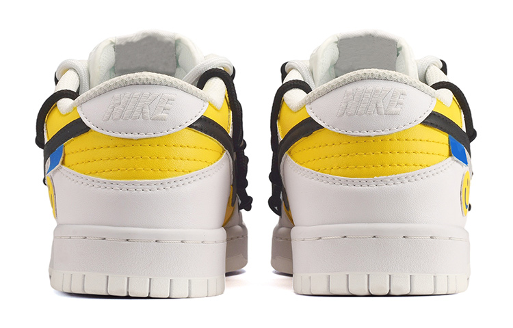 Shop 나이키 덩크 로우 화이트 옐로우 '스마일리 디컨스트럭티드' DH9765-100(TeamE-女款笑脸白黄)