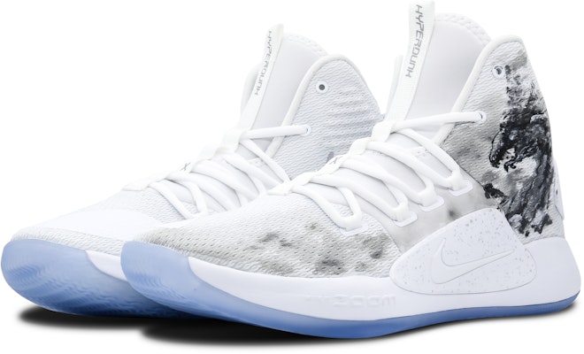 나이키 하이퍼덩크 X '용문화 먹 (검/흰/회)' AO7890-101(Team28-男款国风龙腾) Lookbook 나이키 하이퍼덩크 X '용문화 먹 (검/흰/회)' AO7890-101(Team28-男款国风龙腾)