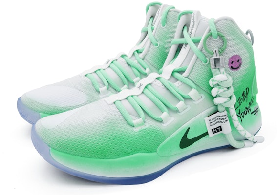 【カスタムシューズ】ナイキ ハイパーダンク X ハイ 'サマー スプライト グラデーション' AO7890-101(Team63-夏日雪碧) Lookbook 【カスタムシューズ】ナイキ ハイパーダンク X ハイ 'サマー スプライト グラデーション' AO7890-101(Team63-夏日雪碧)