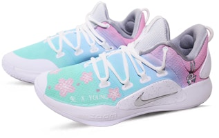 나이키 하이퍼덩크 X 로우 '설날 벚꽃 핑크-블루' (79 characters) AR0465-100(TeamX-情人节樱花兔子) Lookbook 나이키 하이퍼덩크 X 로우 '설날 벚꽃 핑크-블루' (79 characters) AR0465-100(TeamX-情人节樱花兔子)