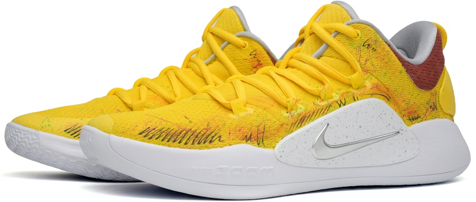 【客製球鞋】Nike Hyperdunk X Low 10 皮卡丘色調 寶可夢潑墨 二次元 低筒 籃球鞋 男款 黃棕 Lookbook 【客製球鞋】Nike Hyperdunk X Low 10 皮卡丘色調 寶可夢潑墨 二次元 低筒 籃球鞋 男款 黃棕