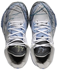 【客製化球鞋】Nike Kyrie 8 infinity 塗鴉潑墨 個性潮流 中筒 復古籃球鞋 男女同款 白冰藍 Shop 【客製化球鞋】Nike Kyrie 8 infinity 塗鴉潑墨 個性潮流 中筒 復古籃球鞋 男女同款 白冰藍