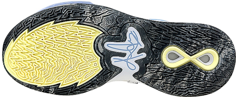 カスタム Kyrie 8 ∞「平和の鳩グラデ」 DC9134-102(Team47-男女款欧文8和平鸽) Details for カスタム Kyrie 8 ∞「平和の鳩グラデ」 DC9134-102(Team47-男女款欧文8和平鸽)