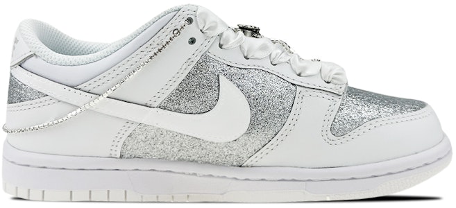 【定制球鞋】Nike 情人節 滿天星 婚紗 愛心扣 鍊條 低幫 板鞋 GS 銀白 Order 【定制球鞋】Nike 情人節 滿天星 婚紗 愛心扣 鍊條 低幫 板鞋 GS 銀白