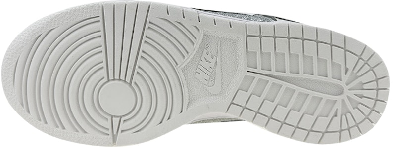 【定制球鞋】Nike 情人節 滿天星 婚紗 愛心扣 鍊條 低幫 板鞋 GS 銀白 Details for 【定制球鞋】Nike 情人節 滿天星 婚紗 愛心扣 鍊條 低幫 板鞋 GS 銀白