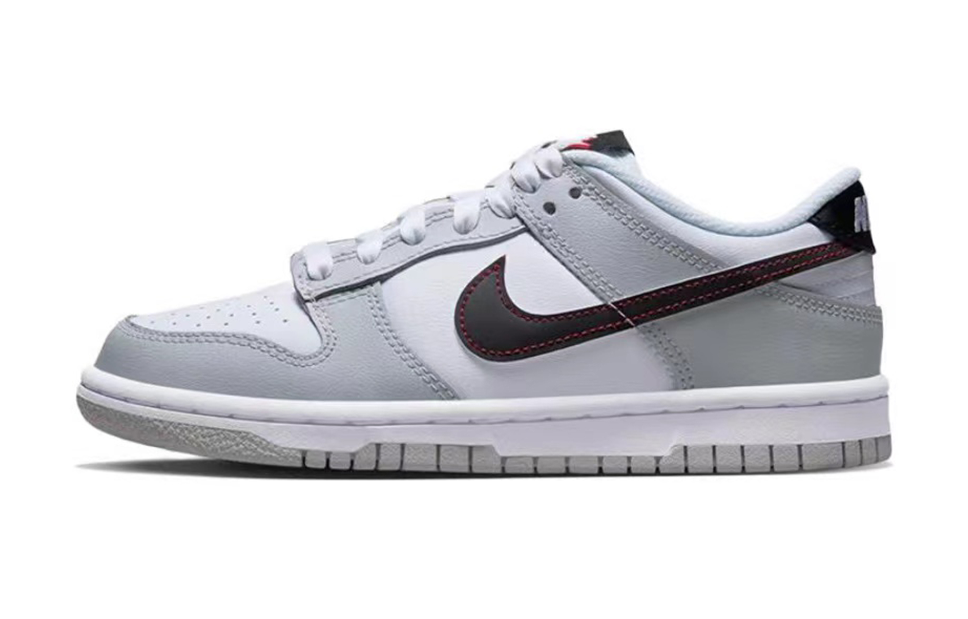 Details for [定制鞋] 耐克低帮 '白灰棕黑' DQ0380-001(Team53-女款心藏月光S-BOX)
