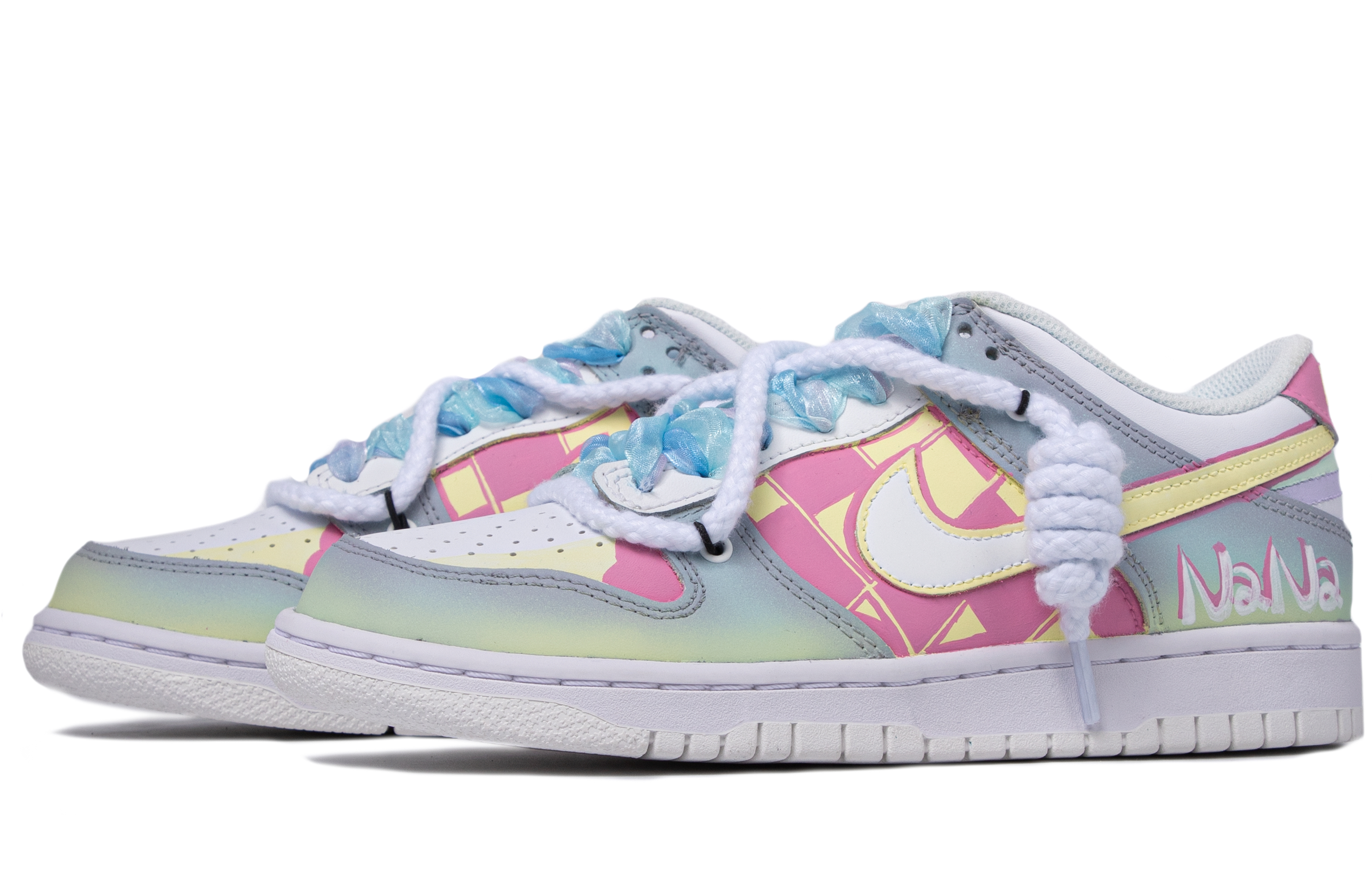 Shop Zapatillas personalizadas Nike NANA x Dunk Low 'Da Vinci Rosa Amarillo' DH9765-100(TeamM-女款花颜联名)