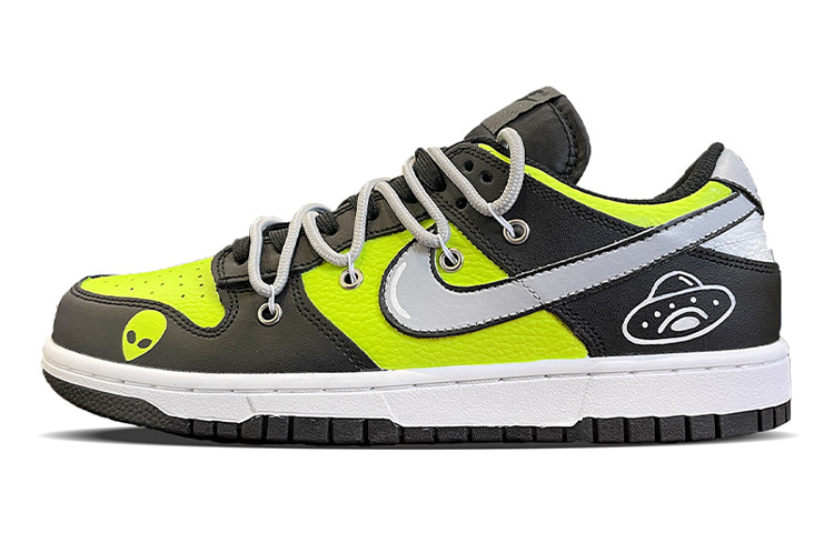 [Custom Shoes] Nike NBA x Dunk Low 'Alien Graffiti'
