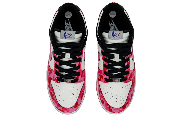 Shop [Nike Sepatu Kustom] NBA x Dunk Low 'Camo Stroberi Pink Kotor Graffiti' DD3363-100(Team肆-男款迷彩草莓黑白粉)