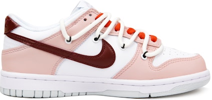 【定制鞋款】耐克 Sanx Laboratory x Dunk Low '草莓兔棕粉' DH9765-102(Teamp-草莓小兔棕粉) Lookbook 【定制鞋款】耐克 Sanx Laboratory x Dunk Low '草莓兔棕粉' DH9765-102(Teamp-草莓小兔棕粉)