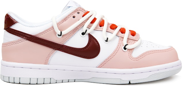 【定制鞋款】耐克 Sanx Laboratory x Dunk Low '草莓兔棕粉' DH9765-102(Teamp-草莓小兔棕粉) Lookbook 【定制鞋款】耐克 Sanx Laboratory x Dunk Low '草莓兔棕粉' DH9765-102(Teamp-草莓小兔棕粉)