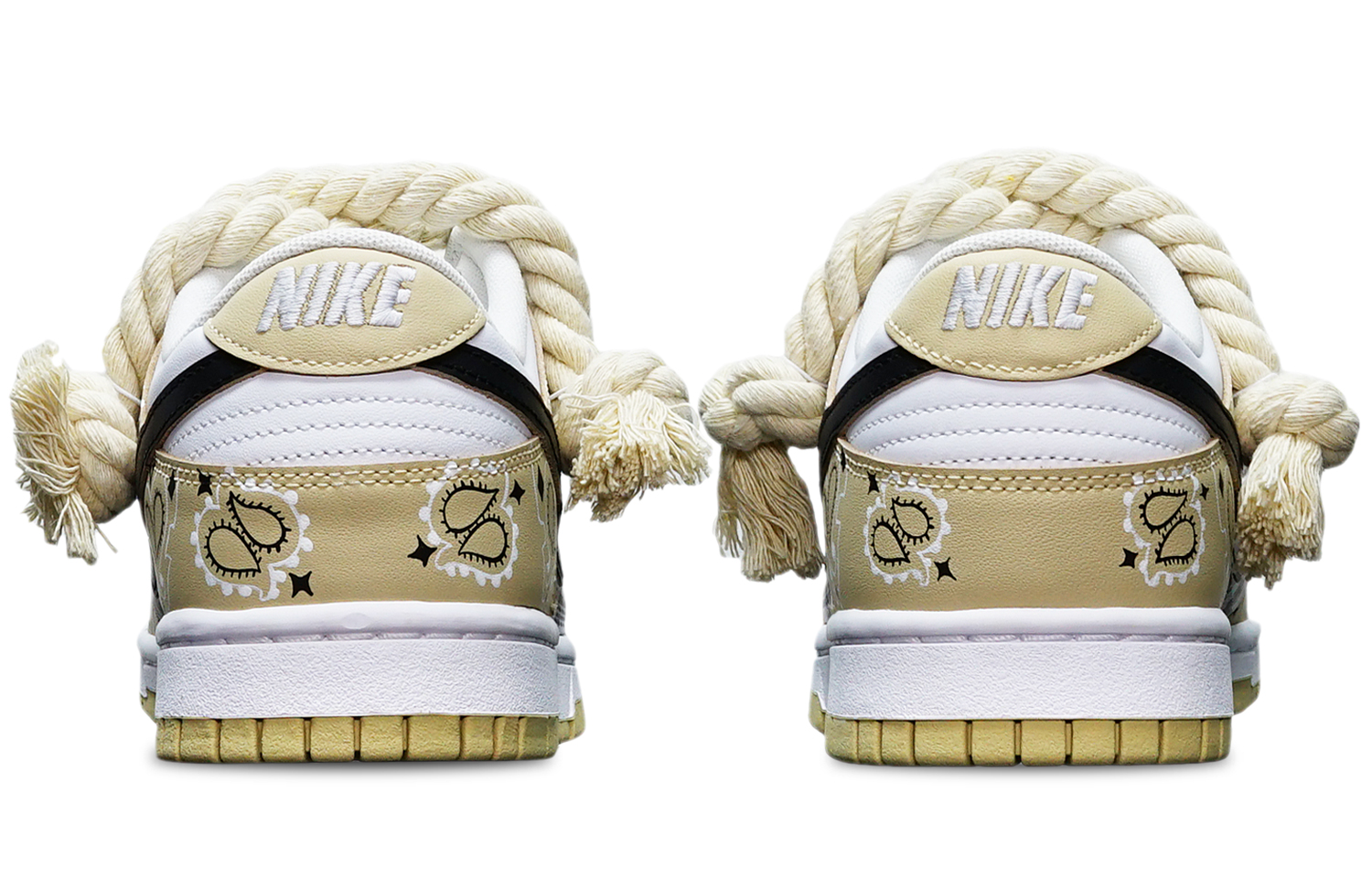 Shop 나이키 트래비스 스캇 x 덩크 로우 레트로 '페이즐리 플래드' (커스텀) DV0833-100(TeamT-麻花鞋带米白S-BOX)