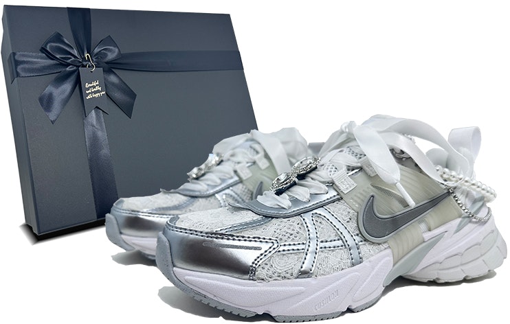 custom-shoes-nike-v2-k-run-silver-moon-princess