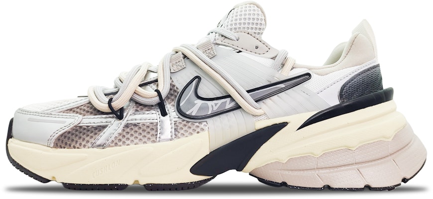 【自訂球鞋】Nike V2K Run 告白 百搭舒適 網布織物減震防滑 低筒跑步鞋 男女同款 銀白 Buy 【自訂球鞋】Nike V2K Run 告白 百搭舒適 網布織物減震防滑 低筒跑步鞋 男女同款 銀白