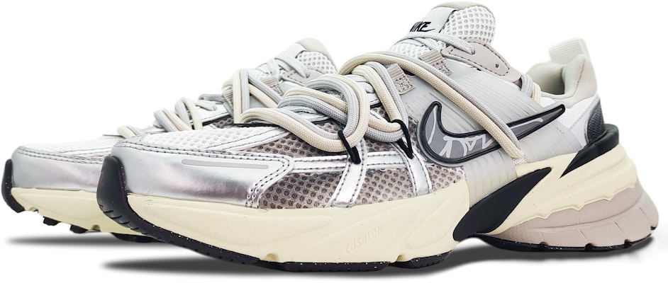 【自訂球鞋】Nike V2K Run 告白 百搭舒適 網布織物減震防滑 低筒跑步鞋 男女同款 銀白 Shop 【自訂球鞋】Nike V2K Run 告白 百搭舒適 網布織物減震防滑 低筒跑步鞋 男女同款 銀白