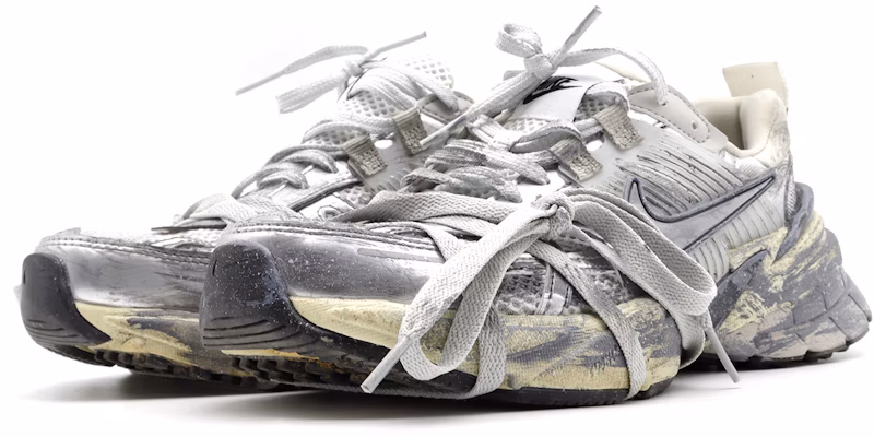 【カスタムシューズ】ナイキV2Kラン‘サミットホワイトメタリックシルバー’ HJ4497-100(Team140-废墟) Shop 【カスタムシューズ】ナイキV2Kラン‘サミットホワイトメタリックシルバー’ HJ4497-100(Team140-废墟)