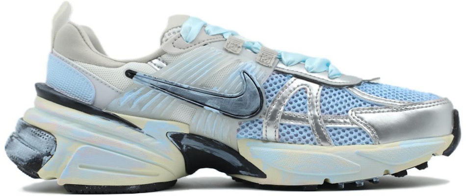 【定製球鞋】 Nike V2K Run Runtekk 球場藝術家 藍色戀愛 愛情 情侶減震防滑耐磨 低筒板鞋 男女同款 銀藍 Lookbook 【定製球鞋】 Nike V2K Run Runtekk 球場藝術家 藍色戀愛 愛情 情侶減震防滑耐磨 低筒板鞋 男女同款 銀藍