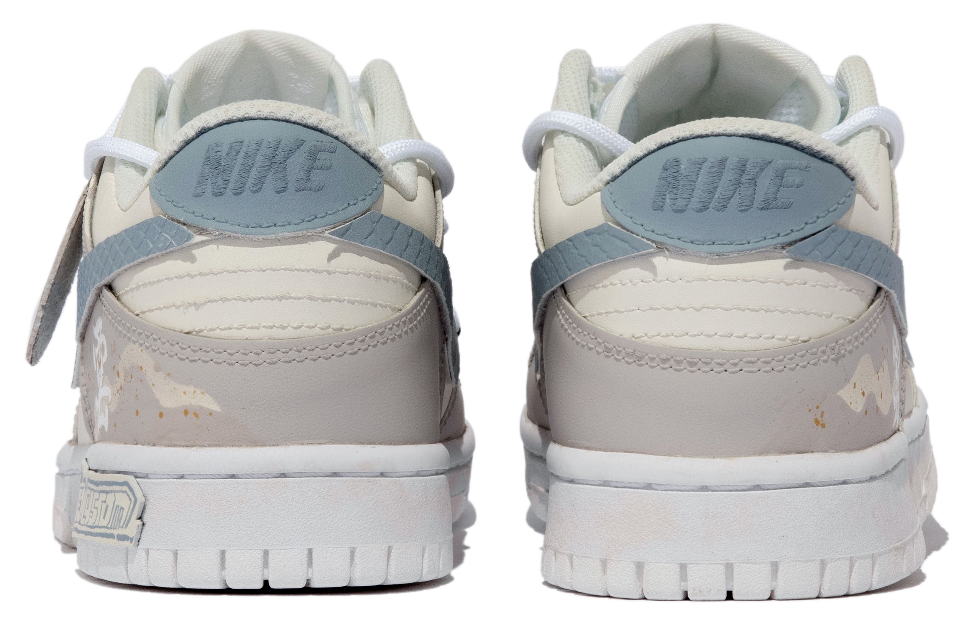 Shop [定制鞋] 耐克云山 x Dunk Low '蓝米斑点图案' DH9765-100(TeamM-女款云山xhzz)