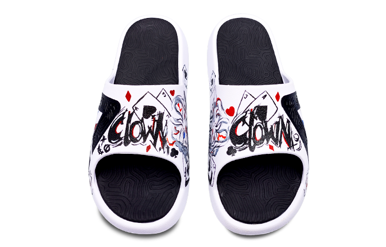 Shop 【訂製球鞋】 匹可 态極 涼拖 Joker派對 撲克牌 王炸 塗鴉 黑桃A 趣味 暗黑風格  運動拖鞋 男款 黑白