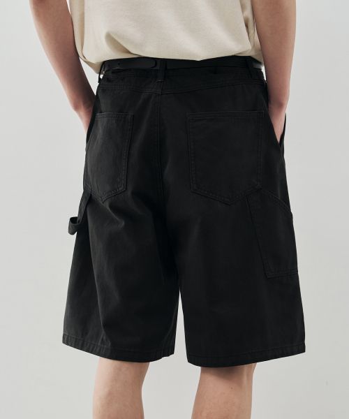 Shop [DRAW FIT X DAILY ROOM] Robust Bermuda Wide Chino Pants [BLACK] DFPT5202BK