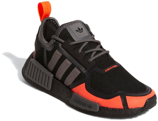 아디다스 NMD_R1 '블랙 솔라 레드' (초등학생) GV7350 Lookbook 아디다스 NMD_R1 '블랙 솔라 레드' (초등학생) GV7350