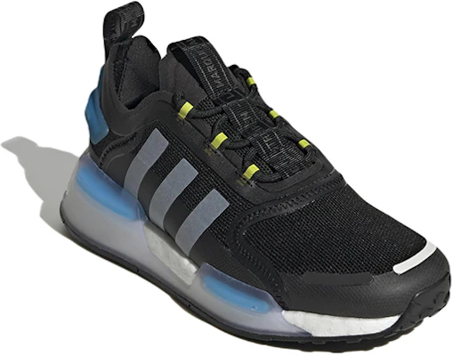 (大童款)阿迪达斯 NMD_R1 V3 '黑白' GW1481 Lookbook (大童款)阿迪达斯 NMD_R1 V3 '黑白' GW1481