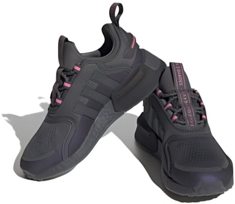 (Sekolah Dasar) adidas NMD_V3 J 'Abu-abu Pulse Magenta' HQ1667 Lookbook (Sekolah Dasar) adidas NMD_V3 J 'Abu-abu Pulse Magenta' HQ1667