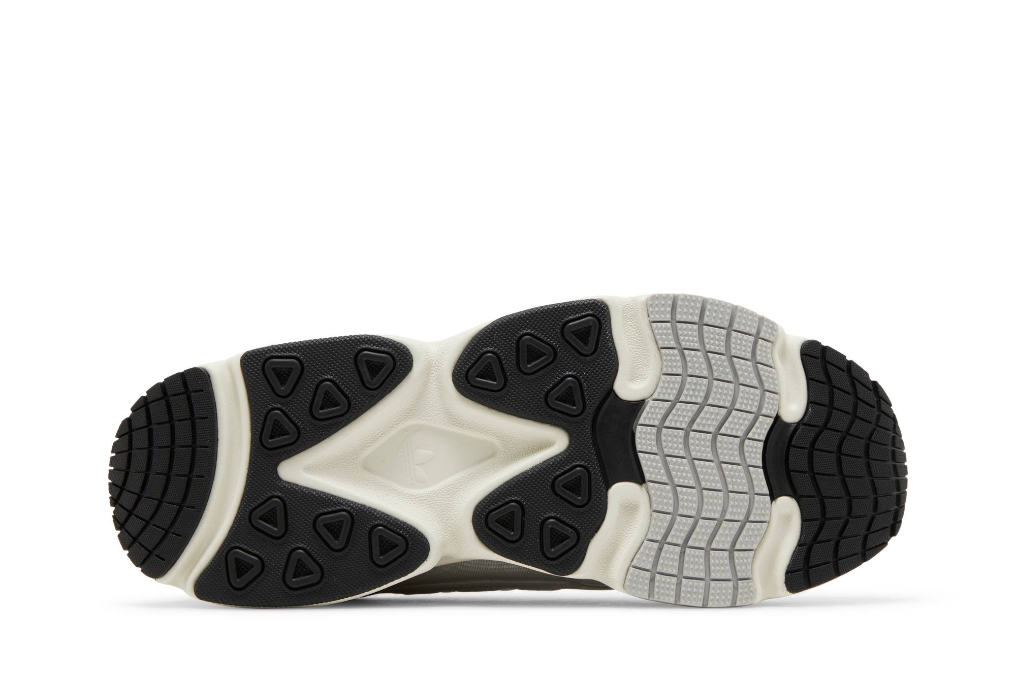 Shop (大童款) 阿迪达斯 Ozmillen J '银色 白色 黑色' IF6590