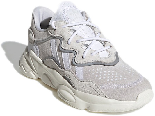 (小学) adidas Ozweego '纯白' EF6299 Lookbook (小学) adidas Ozweego '纯白' EF6299