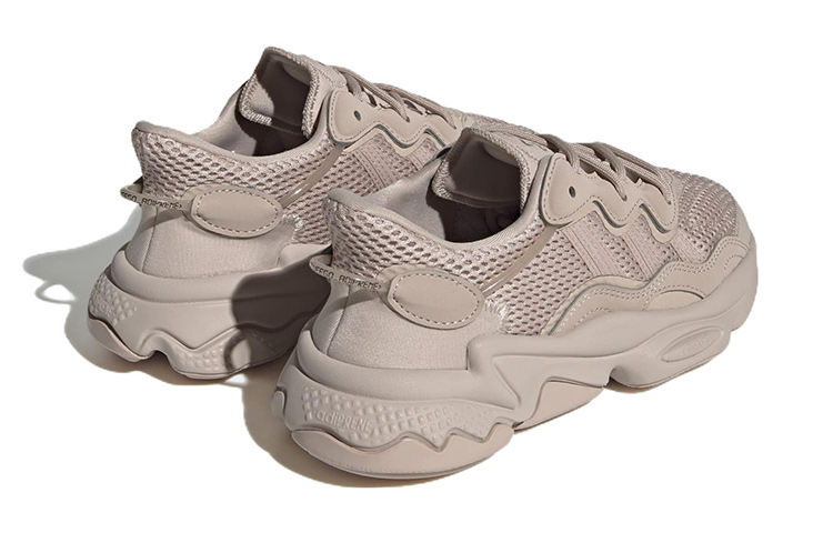 Shop (Sekolah Dasar) adidas Ozweego 'Wonder Taupe' HQ1621