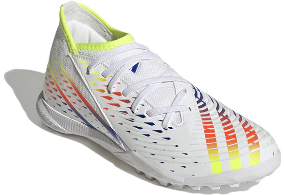 (小学)阿迪达斯 Predator Edge.3 TF 'Al Rihla 套装 - 白色' GV8502 Lookbook (小学)阿迪达斯 Predator Edge.3 TF 'Al Rihla 套装 - 白色' GV8502