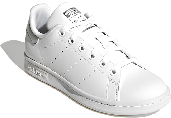 (Peringkat Sekolah) adidas Stan Smith 'Putih Perak Metalik' GY4255 Lookbook (Peringkat Sekolah) adidas Stan Smith 'Putih Perak Metalik' GY4255