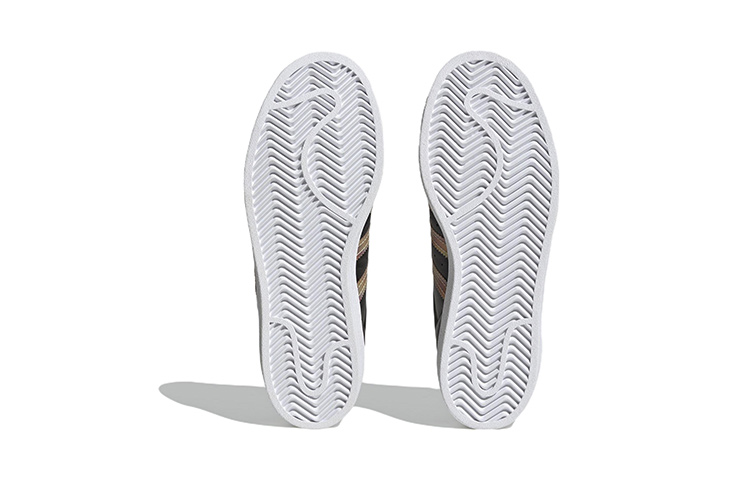 Details for （小學）adidas Superstar「黑色虹彩」HQ4364