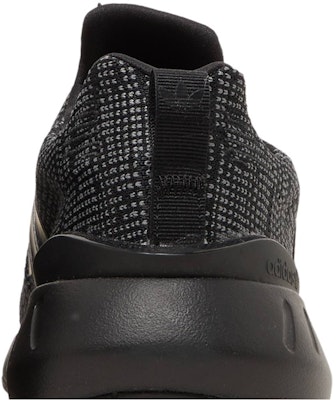 (Grade School) adidas Swift Run 22 'Black' GW8166 Sizing (Grade School) adidas Swift Run 22 'Black' GW8166