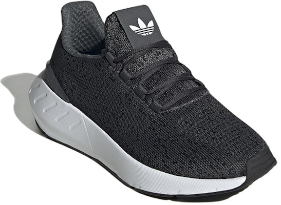 (Grade School) adidas Swift Run 22 'Grey Black' GX9204 Lookbook (Grade School) adidas Swift Run 22 'Grey Black' GX9204